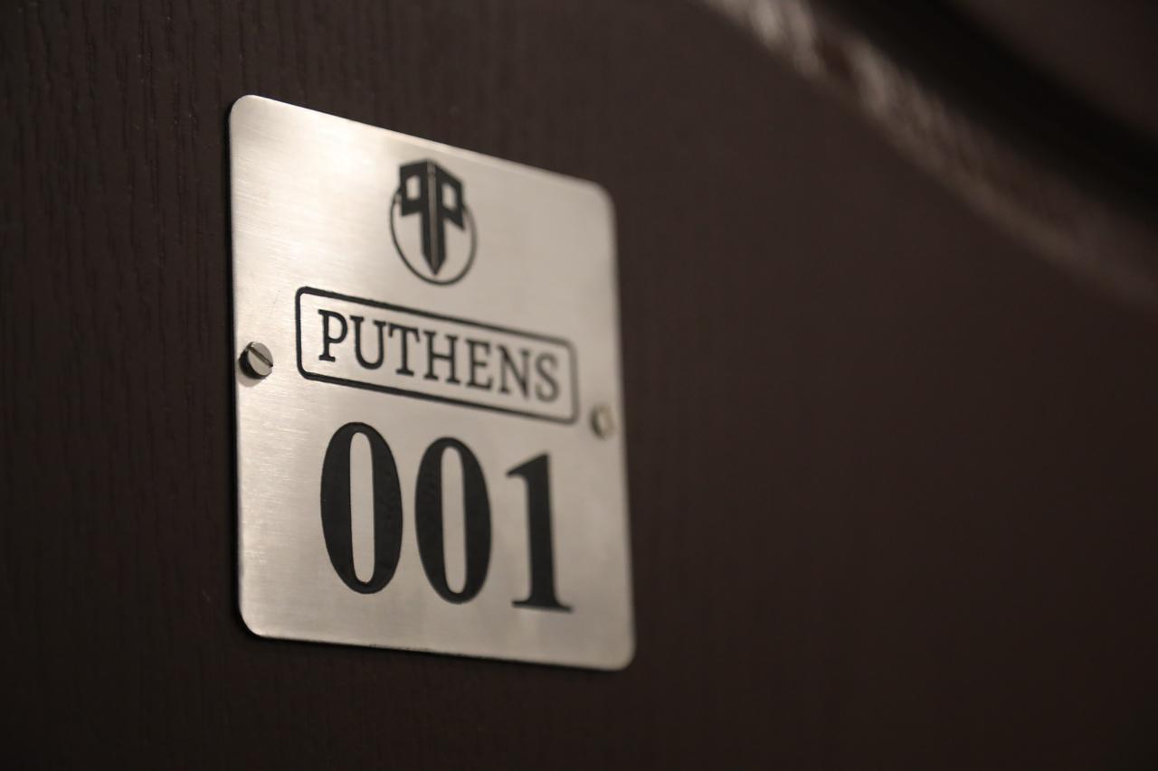 Puthens Clifton Inn Коттаям Екстер'єр фото